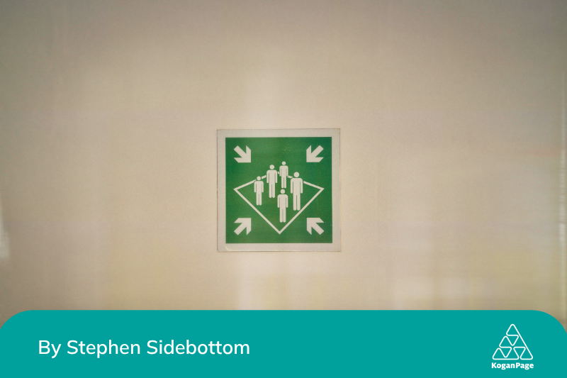 Green sign with people and arrows on a plain background. arrows are at the corner of the box image, with four people symbols in a box. All arrows pointing at the box from each corner.
